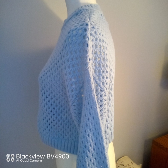 H&M Divided Womens Blue Mesh Knit Short Sweater - Small - Picture 3 of 5